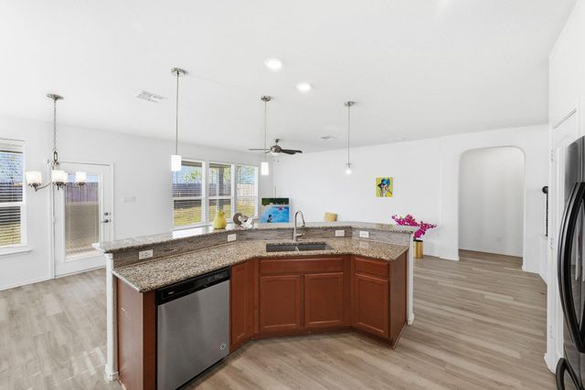 112 W Point WAY, Elgin, TX 78621