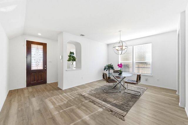 112 W Point WAY, Elgin, TX 78621