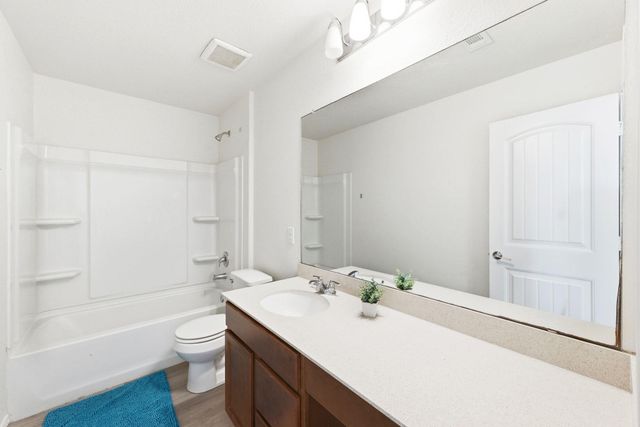 112 W Point WAY, Elgin, TX 78621