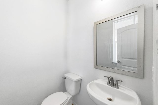 112 W Point WAY, Elgin, TX 78621