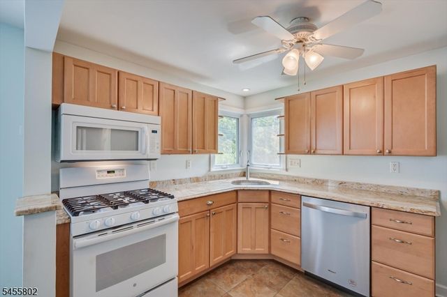 2008 Maple Ave, South Plainfield Boro, NJ 07080