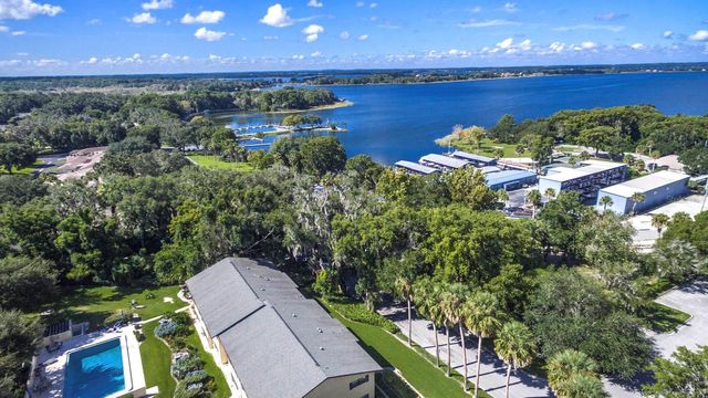 110 N TREMAIN STREET 202, Mount Dora, FL 32757