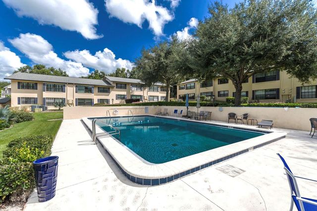 110 N TREMAIN STREET 202, Mount Dora, FL 32757