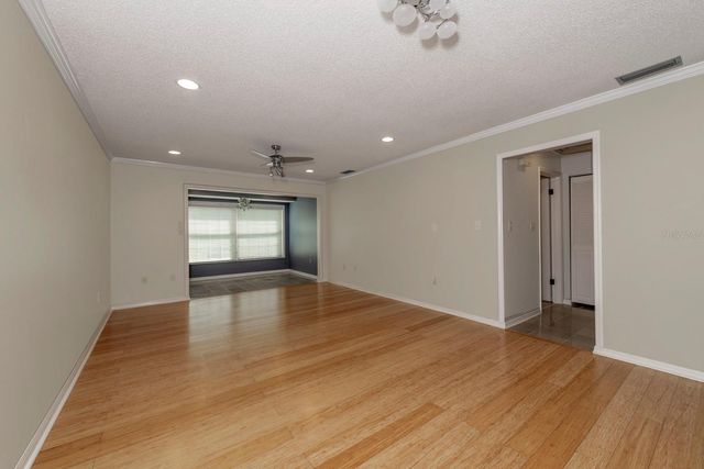 110 N TREMAIN STREET 202, Mount Dora, FL 32757