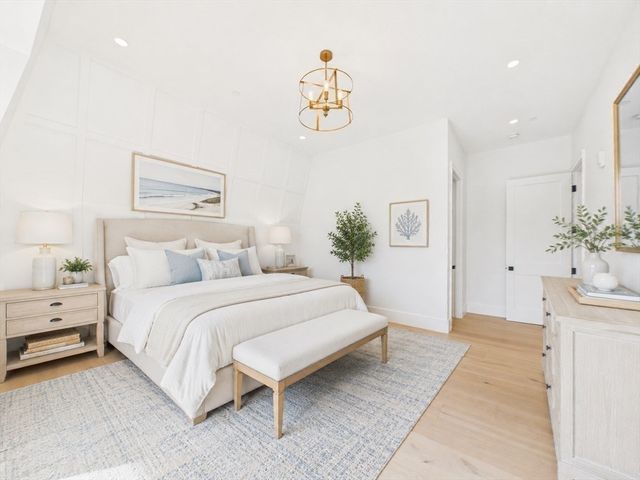 244 L Street 7, Boston, MA 02127