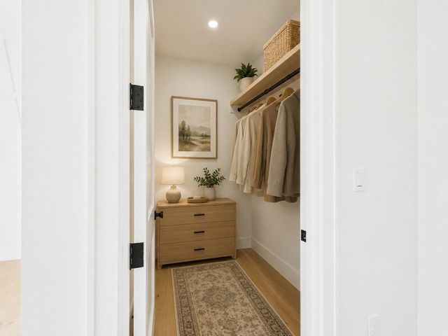 244 L Street 7, Boston, MA 02127