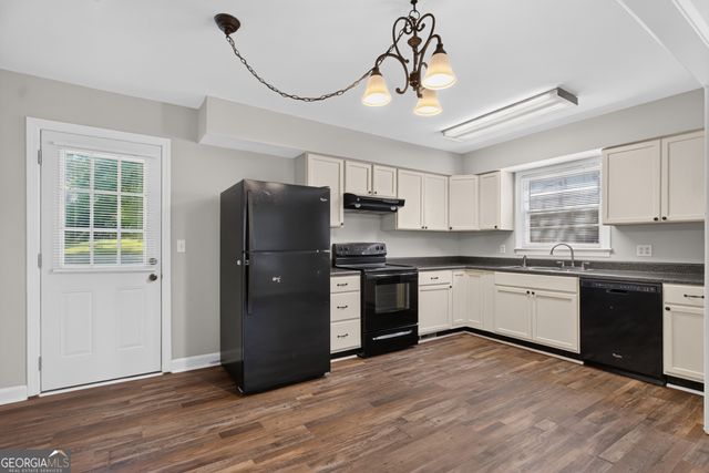 204 S Chilton Crescent, Lagrange, GA 30240