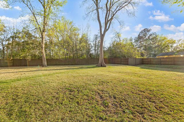 1099 Farmington Road, Charleston, SC 29412