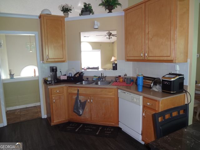 4748 Mitchells Ridge Drive, Ellenwood, GA 30294