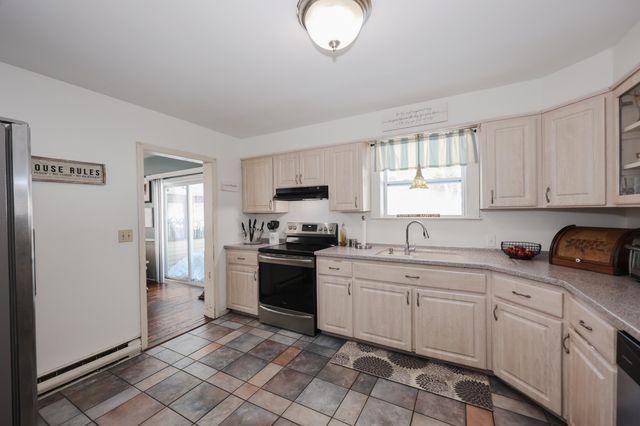 22 Abijah Bridge Road, Weare, NH 03281