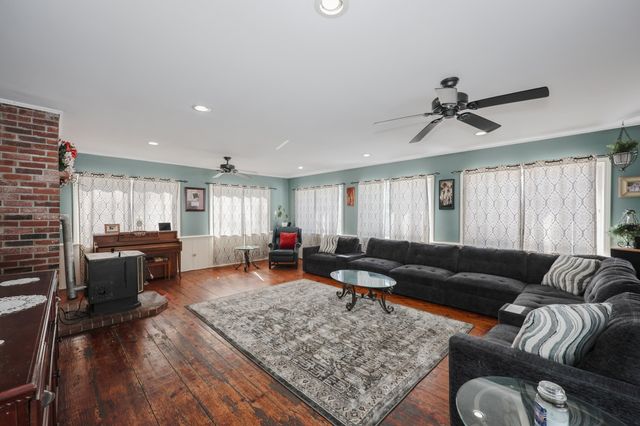 22 Abijah Bridge Road, Weare, NH 03281