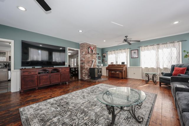 22 Abijah Bridge Road, Weare, NH 03281