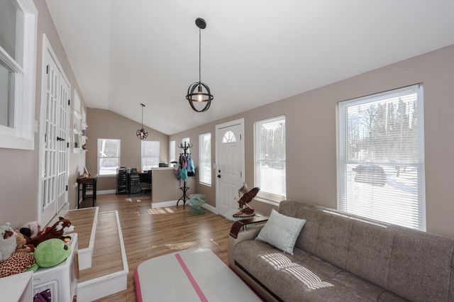 22 Abijah Bridge Road, Weare, NH 03281