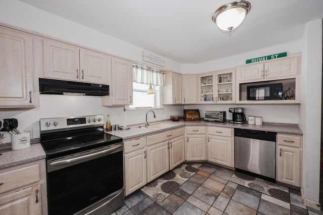 22 Abijah Bridge Road, Weare, NH 03281