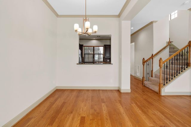 1218 Sandman Street, Houston, TX 77007