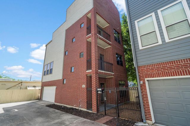 1218 Sandman Street, Houston, TX 77007