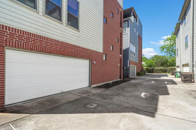 1218 Sandman Street, Houston, TX 77007