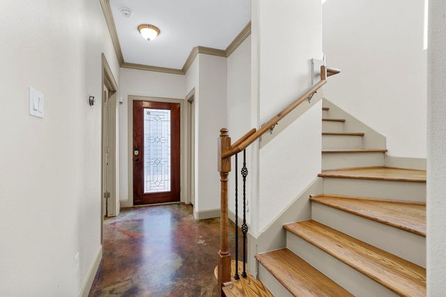 1218 Sandman Street, Houston, TX 77007