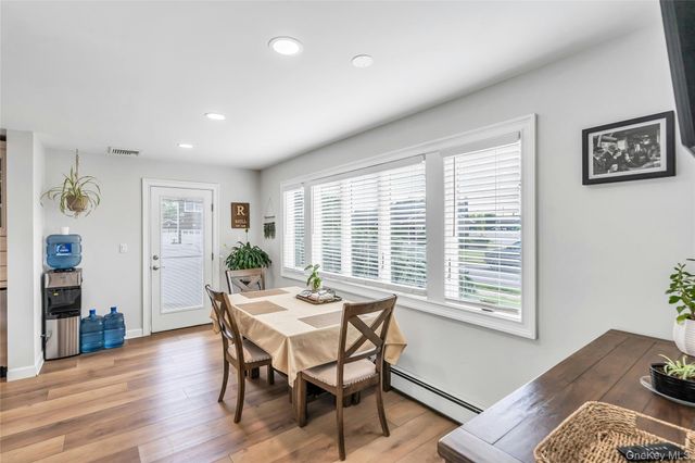 7 Mohawk Drive, Massapequa, NY 11758