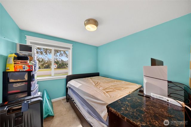 580 SW 3rd Avenue, Oak Harbor, WA 98277