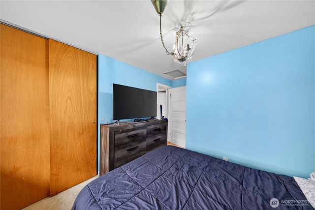 580 SW 3rd Avenue, Oak Harbor, WA 98277