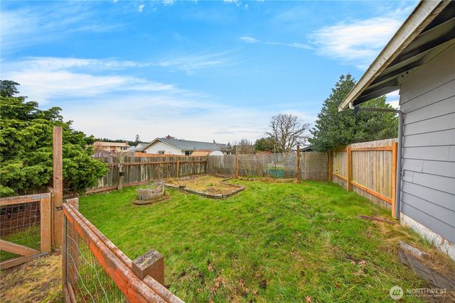 580 SW 3rd Avenue, Oak Harbor, WA 98277