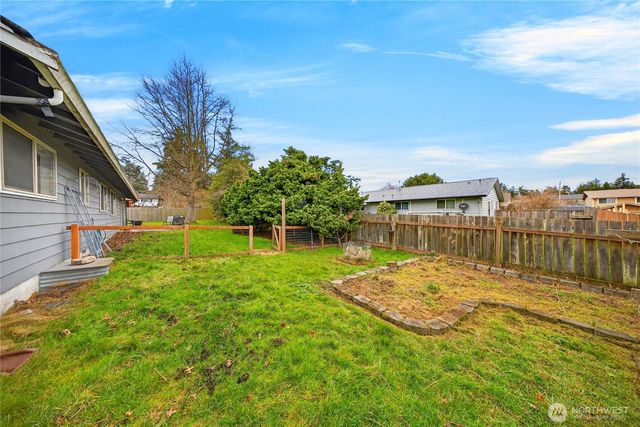 580 SW 3rd Avenue, Oak Harbor, WA 98277