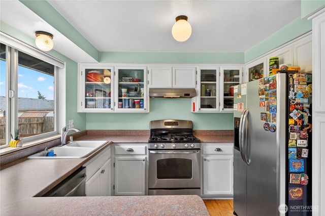 580 SW 3rd Avenue, Oak Harbor, WA 98277