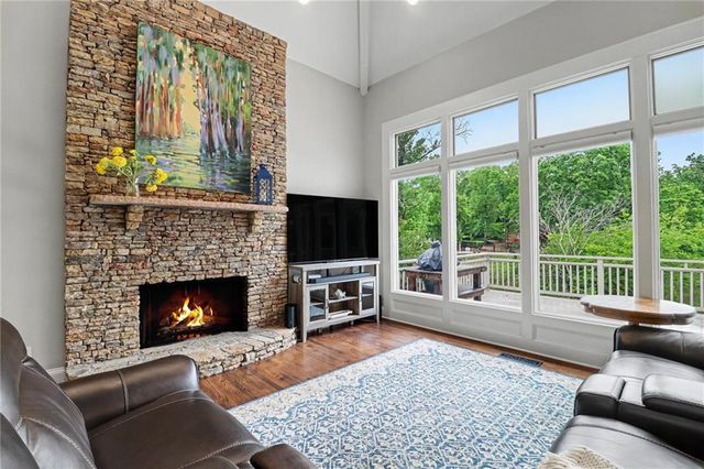 8895 Willowbrae Lane, Roswell, GA 30076