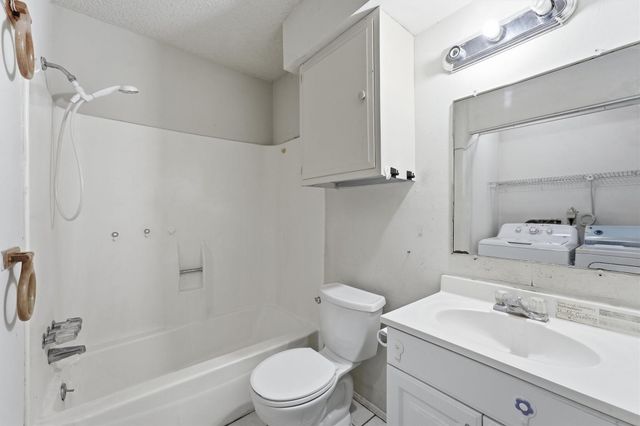 10331 Huntington Place Drive 331, Houston, TX 77099