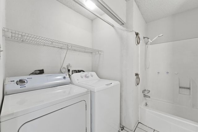 10331 Huntington Place Drive 331, Houston, TX 77099