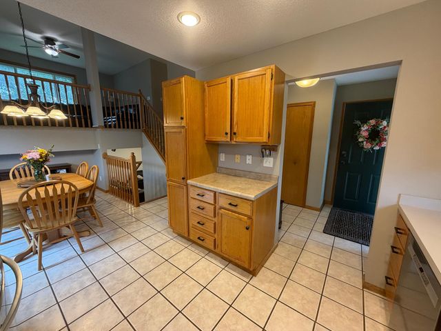 25724 Goldfinch Avenue, Wyoming, MN 55092