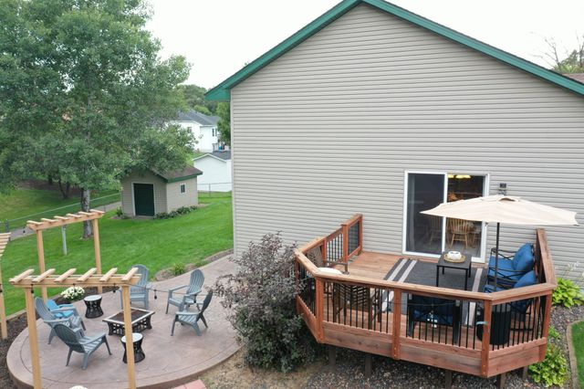 25724 Goldfinch Avenue, Wyoming, MN 55092