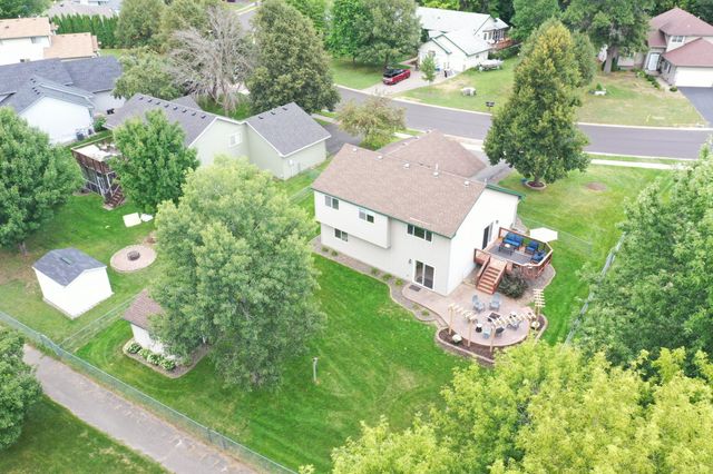 25724 Goldfinch Avenue, Wyoming, MN 55092