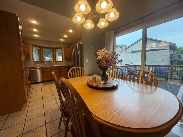 25724 Goldfinch Avenue, Wyoming, MN 55092