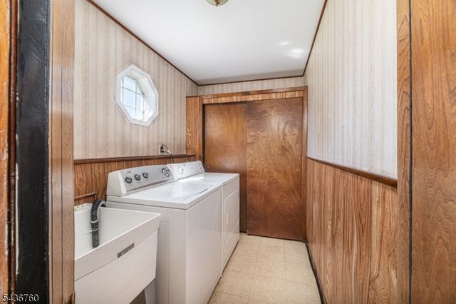 112 Berdan St, Rochelle Park Twp., NJ 07662