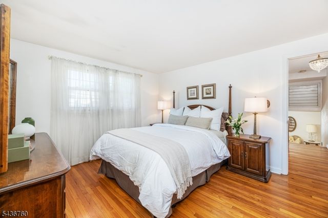 112 Berdan St, Rochelle Park Twp., NJ 07662