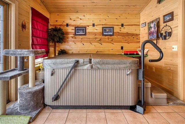 9223 Anderson Road, Hayward, WI 54843