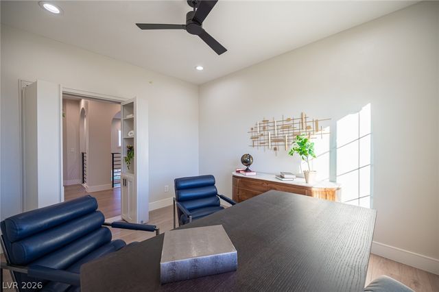 938 Roseberry Drive, Las Vegas, NV 89138