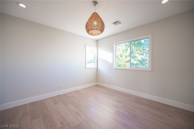 938 Roseberry Drive, Las Vegas, NV 89138