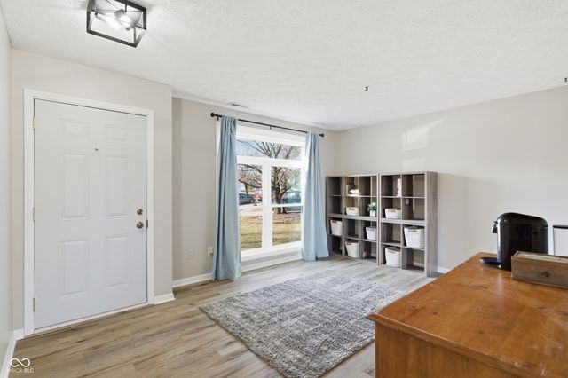 9926 Suncoral Circle, Fishers, IN 46038