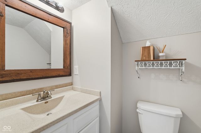 9926 Suncoral Circle, Fishers, IN 46038