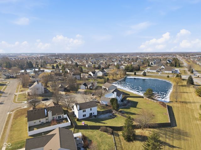 9926 Suncoral Circle, Fishers, IN 46038