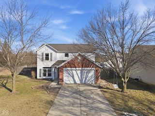9926 Suncoral Circle, Fishers, IN 46038