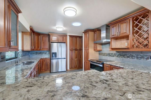 4322 29th Avenue W, Seattle, WA 98199