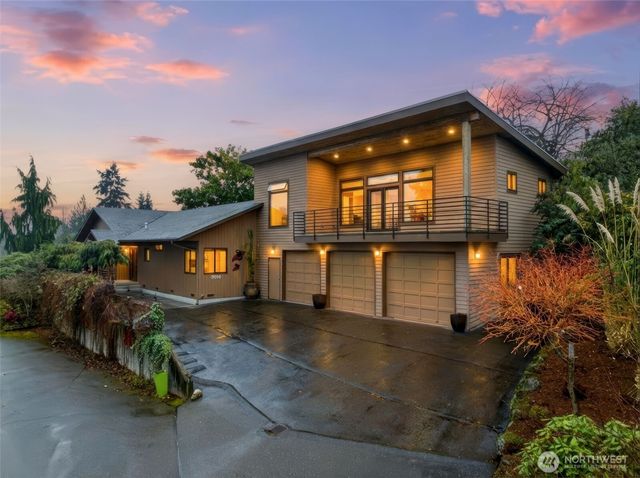 4322 29th Avenue W, Seattle, WA 98199