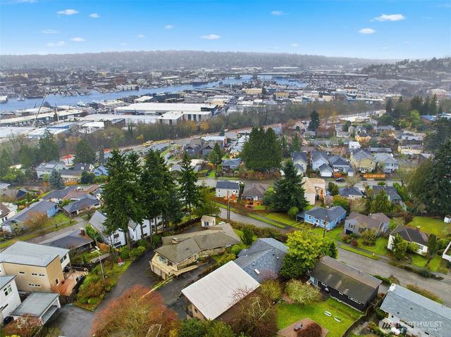 4322 29th Avenue W, Seattle, WA 98199