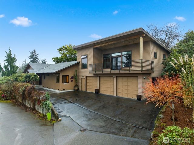 4322 29th Avenue W, Seattle, WA 98199