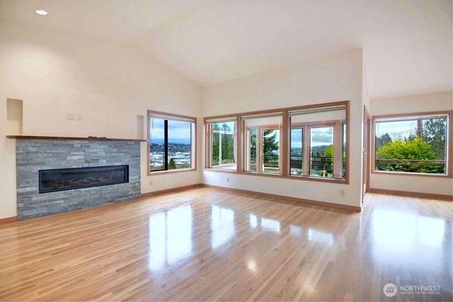 4322 29th Avenue W, Seattle, WA 98199