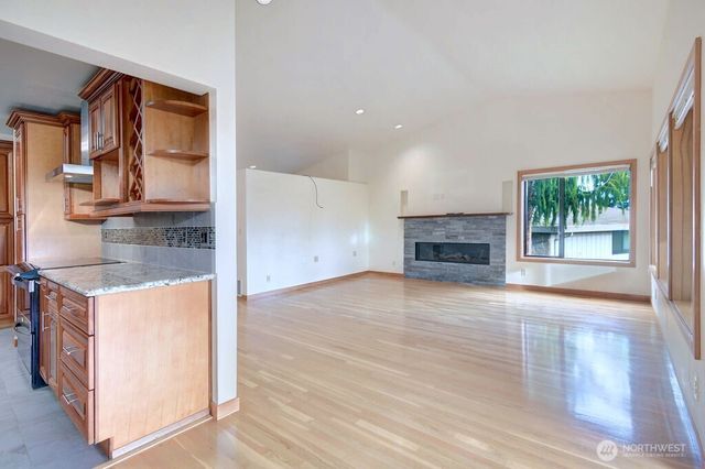 4322 29th Avenue W, Seattle, WA 98199